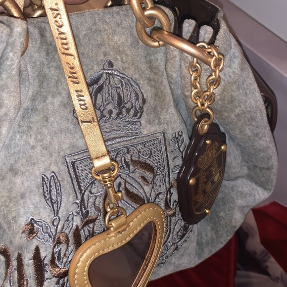 THIS!…Y2K Juicy Couture handbag Gorgeous 🥳🥳❌ - Picture 13 of 14